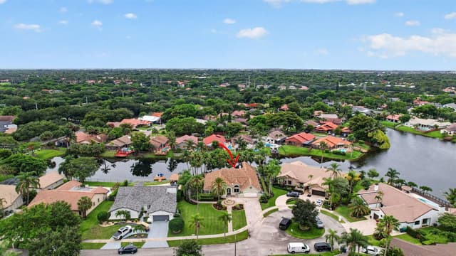 11380 Wayne Drive, Cooper City FL 33026 - Cooper City, FL - Photo 2