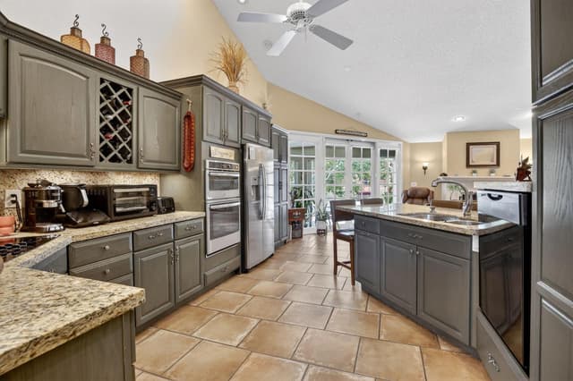 11380 Wayne Drive, Cooper City FL 33026 - Cooper City, FL - Photo 6