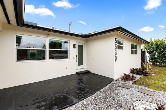 5530 NE 18th Avenue, Fort Lauderdale FL 33334 - Fort Lauderdale, FL - Photo 2