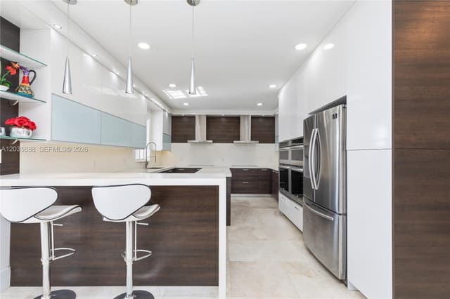 2505 Hunters Run Way, Weston FL 33327 - Weston, FL - Photo 5