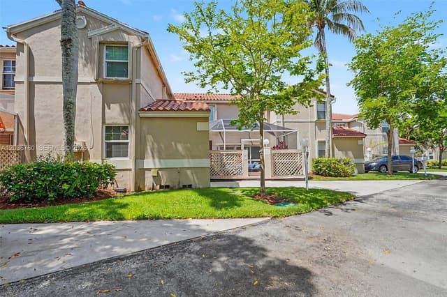 10994 Neptune Dr, Cooper City FL 33026 - Cooper City, FL - Photo 3