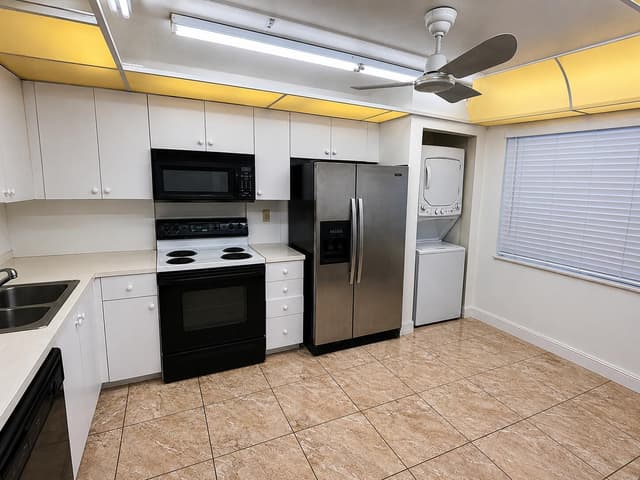 1000 Colony Point Circle # 315, Pembroke Pines FL 33026 - Pembroke Pines, FL - Photo 2