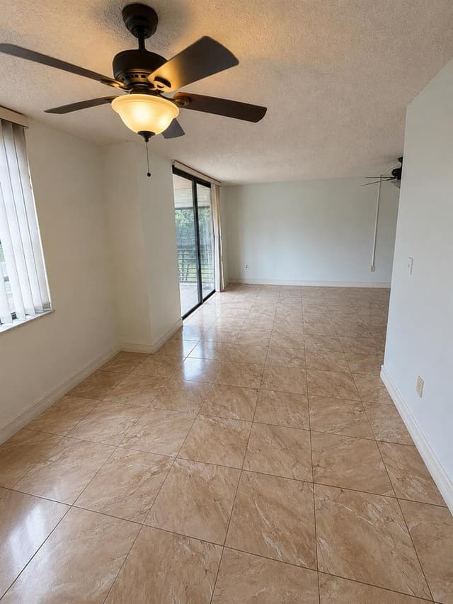1000 Colony Point Circle # 315, Pembroke Pines FL 33026 - Pembroke Pines, FL - Photo 6