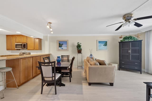 1900 S Ocean Boulevard # 6a, Lauderdale By The Sea FL 33062 - Lauderdale By The Sea, FL - Photo 2