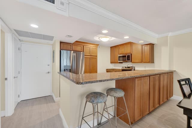 1900 S Ocean Boulevard # 6a, Lauderdale By The Sea FL 33062 - Lauderdale By The Sea, FL - Photo 6