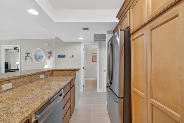 1900 S Ocean Boulevard # 6a, Lauderdale By The Sea FL 33062 - Lauderdale By The Sea, FL - Photo 5