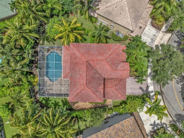 4110 Laurel Ridge Cir, Weston FL 33331 - Weston, FL - Photo 2