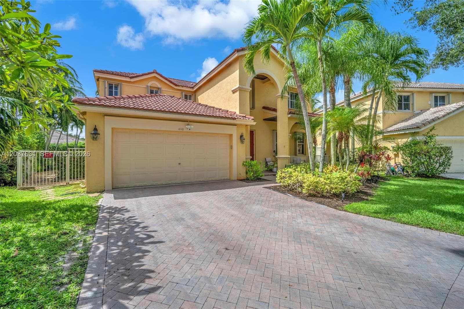 4110 Laurel Ridge Cir, Weston FL 33331 - Weston, FL - Photo 1