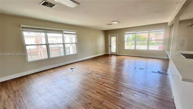 1031 Hollywood Blvd, Hollywood FL 33019 - Hollywood, FL - Photo 6