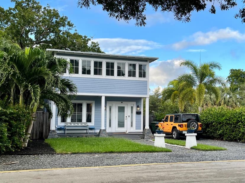 1009 Tequesta Street, Fort Lauderdale FL 33312