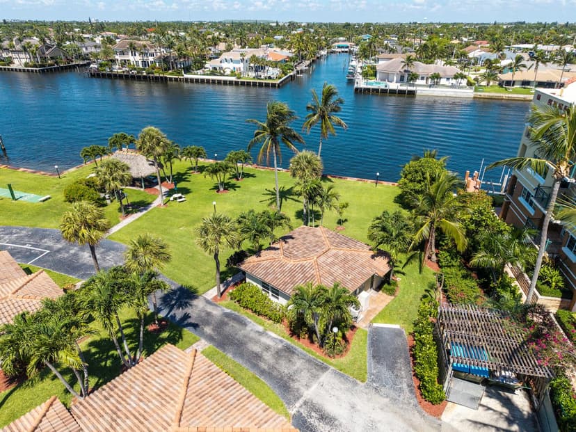 1225 Hillsboro Mile, Hillsboro Beach FL 33062