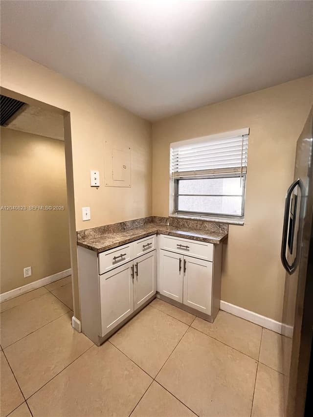 9235 Lagoon Pl # 109, Davie FL 33324 - Davie, FL - Photo 5