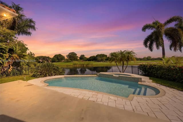 12388 Classic Dr, Coral Springs FL 33071 - Coral Springs, FL - Photo 2