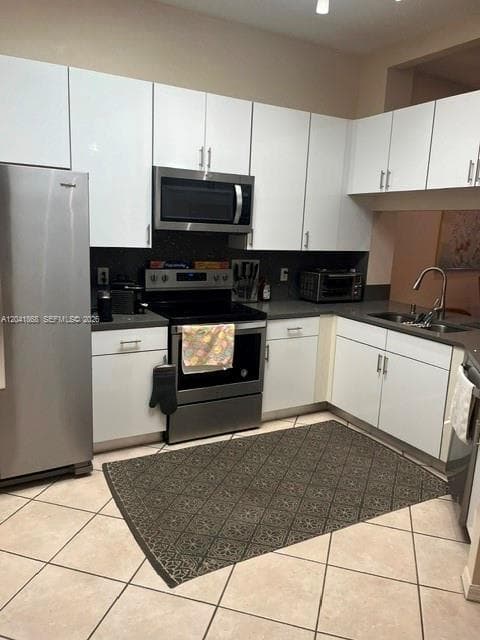 10136 Lombardy Dr, Tamarac FL 33321 - Tamarac, FL - Photo 3