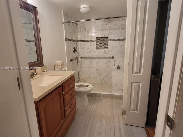 900 Colony Point Cir # 107, Pembroke Pines FL 33026 - Pembroke Pines, FL - Photo 6