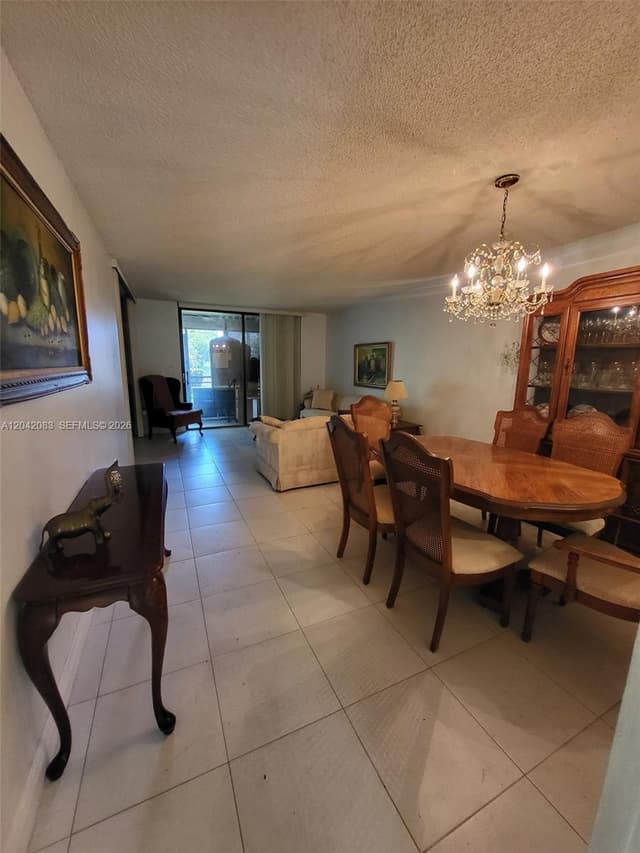 900 Colony Point Cir # 107, Pembroke Pines FL 33026 - Pembroke Pines, FL - Photo 3