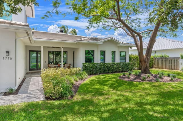 1716 Middle River Drive, Fort Lauderdale FL 33305 - Fort Lauderdale, FL - Photo 3