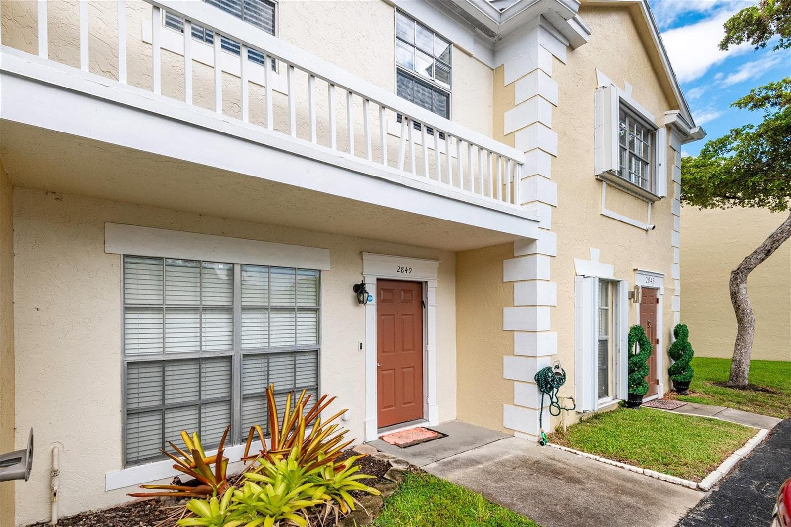 2849 S Belmont Lane S, Cooper City FL 33026
