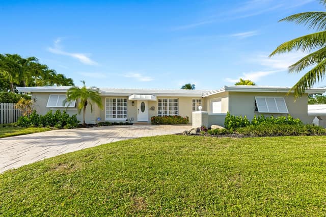 1961 NE 62nd Court, Fort Lauderdale FL 33308 - Fort Lauderdale, FL - Photo 2