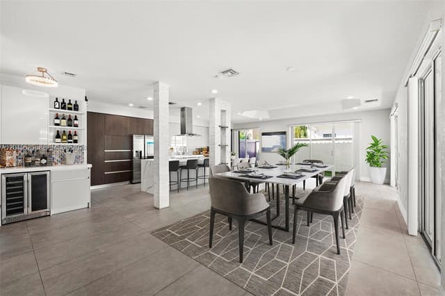 1549 Shoreline Way, Hollywood FL 33019 - Hollywood, FL - Photo 3