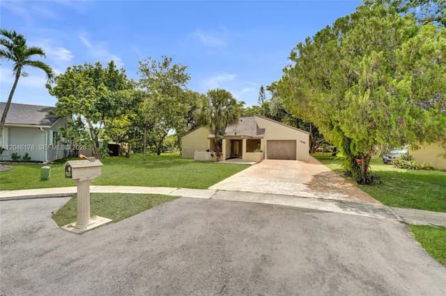 9120 SW 49th St, Cooper City FL 33328 - Cooper City, FL - Photo 2