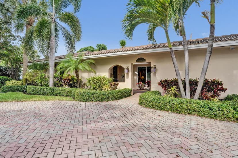 11 Tam O'shanter Lane, Fort Lauderdale FL 33308