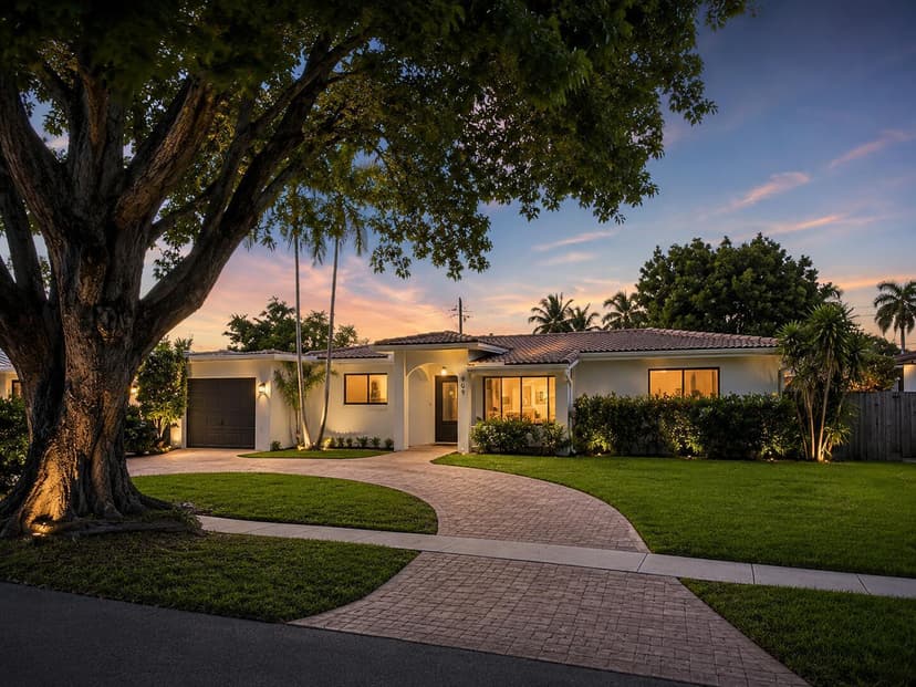 909 SE 14th Drive, Deerfield Beach FL 33441
