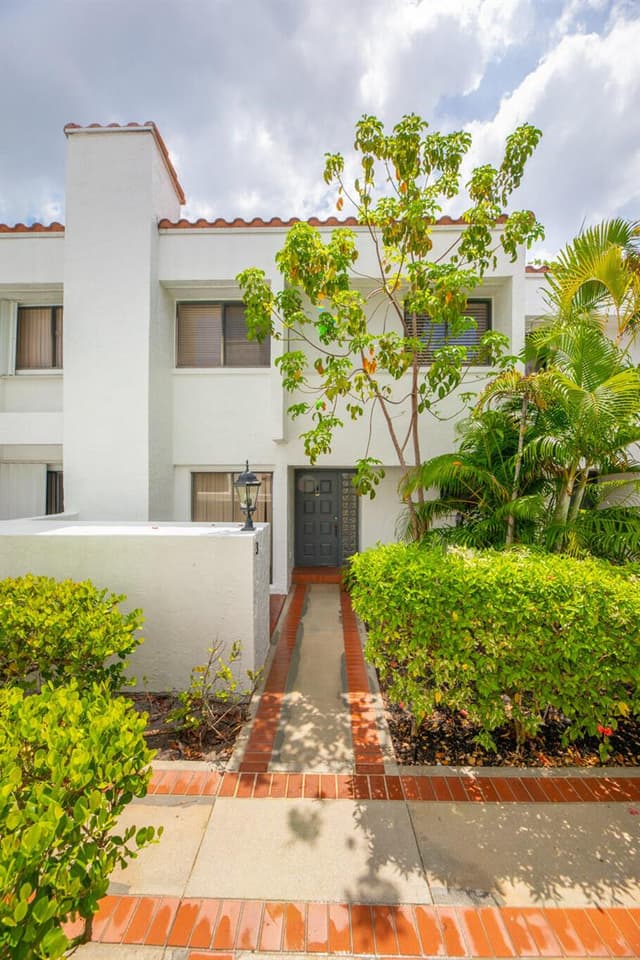 5201 NE 14th Terrace # 3, Fort Lauderdale FL 33334 - Fort Lauderdale, FL - Photo 2