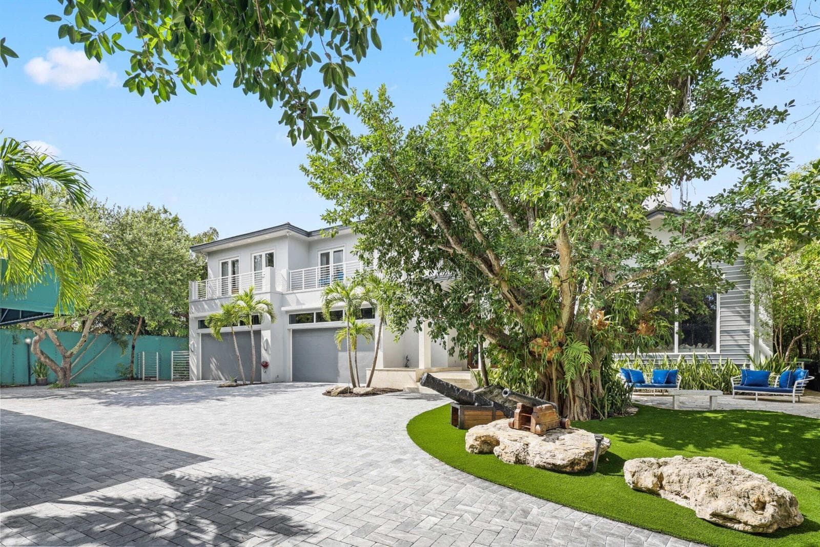 1313 Seabreeze Boulevard, Fort Lauderdale FL 33316