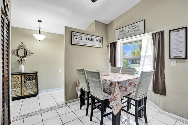 8340 SW 41st Street, Davie FL 33328 - Davie, FL - Photo 6