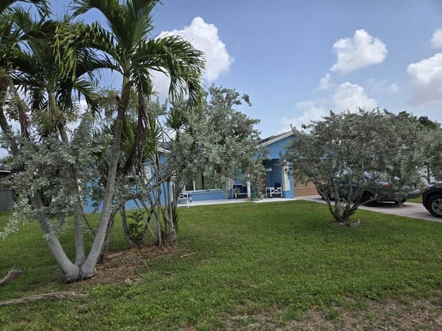 8111 NW 100th Terrace NW, Tamarac FL 33321 - Tamarac, FL - Photo 2