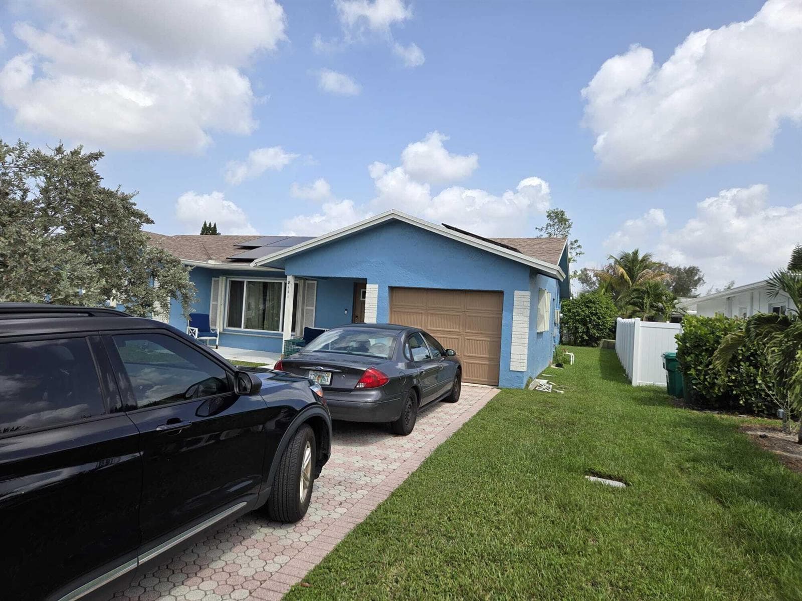 8111 NW 100th Terrace NW, Tamarac FL 33321 - Tamarac, FL - Photo 1