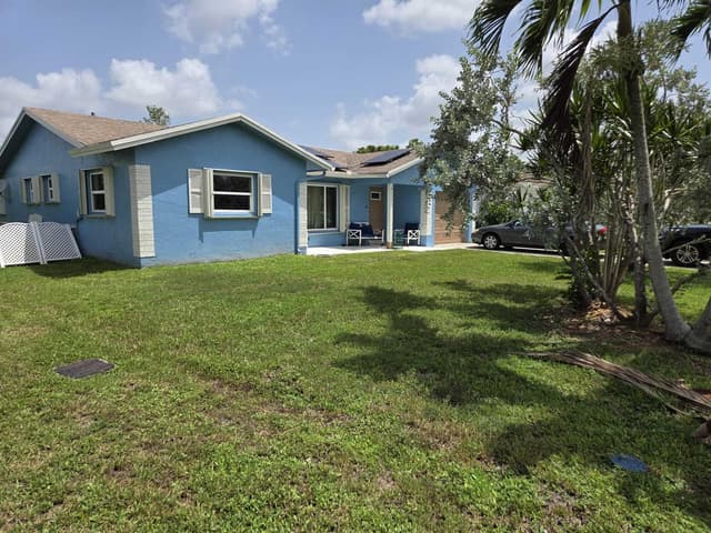 8111 NW 100th Terrace NW, Tamarac FL 33321 - Tamarac, FL - Photo 5