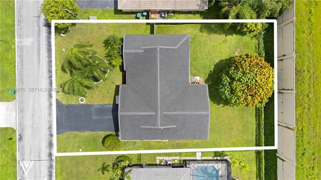 5741 W Waterford Dr, Davie FL 33331 - Davie, FL - Photo 3