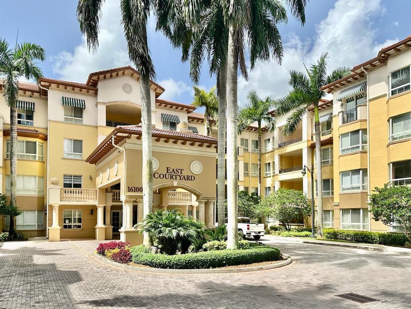 16100 Emerald Estates Drive # 389, Weston FL 33331