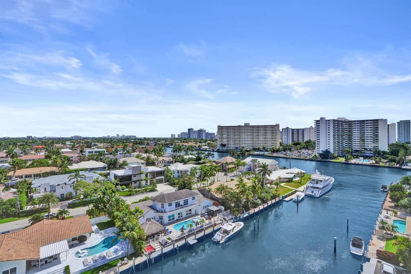 2881 NE 33rd Court # 10b, Fort Lauderdale FL 33306