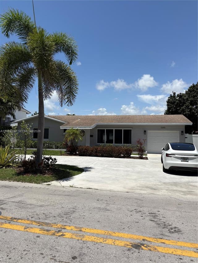 3397 NE 20th Ave, Oakland Park FL 33306 - Oakland Park, FL - Photo 2