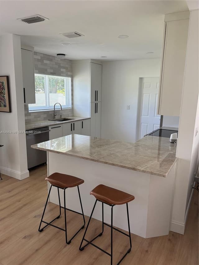 3397 NE 20th Ave, Oakland Park FL 33306 - Oakland Park, FL - Photo 7