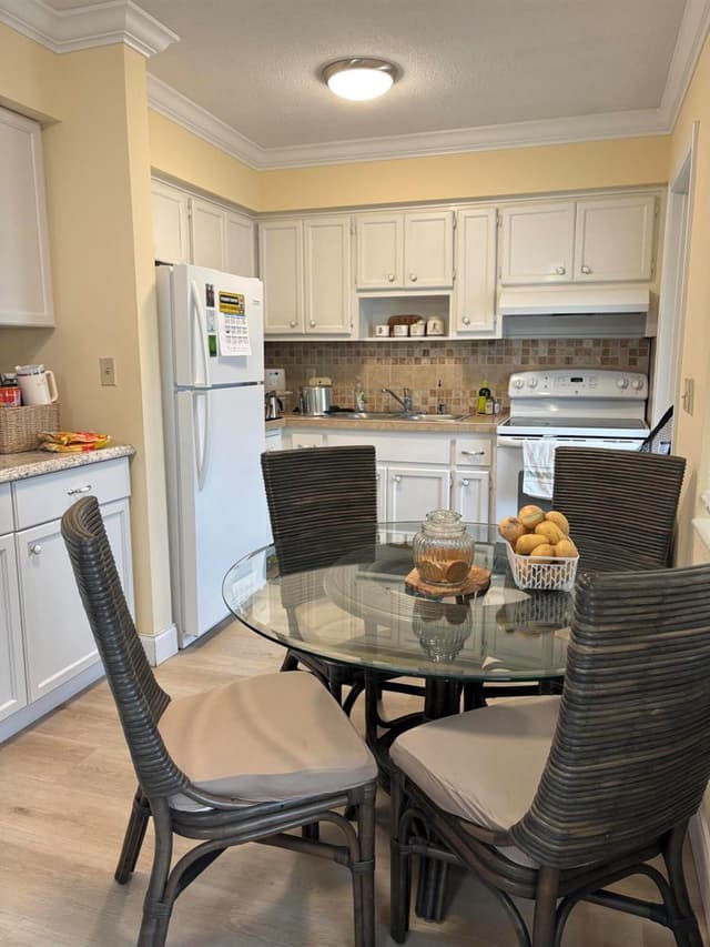 2121 NE 42ND Court # 202C, Lighthouse Point FL 33064 - Lighthouse Point, FL - Photo 4