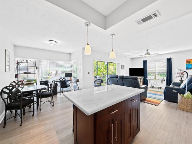 1839 Middle River Drive # 105, Fort Lauderdale FL 33305 - Fort Lauderdale, FL - Photo 4