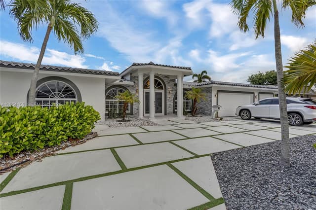2920 NE 55th Pl, Fort Lauderdale FL 33308 - Fort Lauderdale, FL - Photo 3