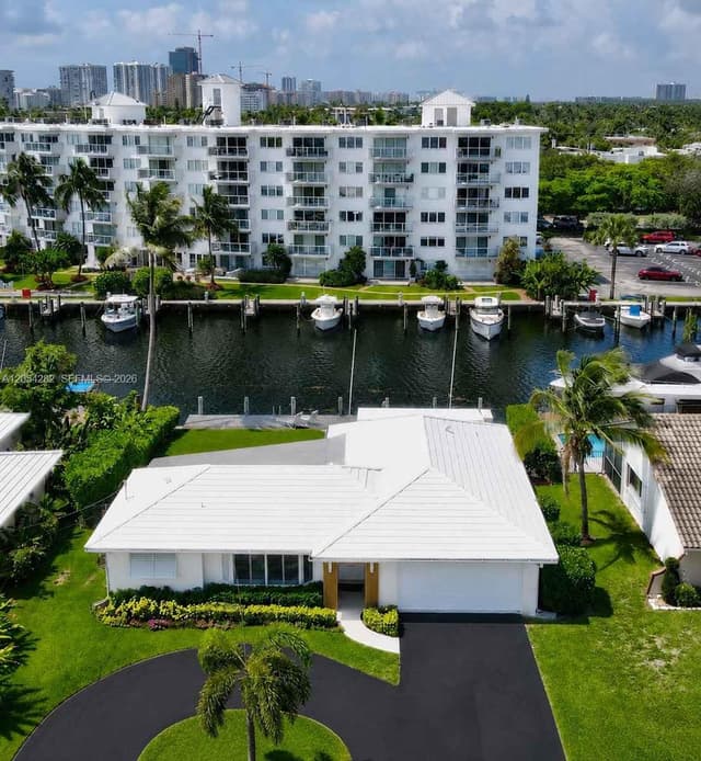 2762 NE 3rd St, Pompano Beach FL 33062 - Pompano Beach, FL - Photo 3