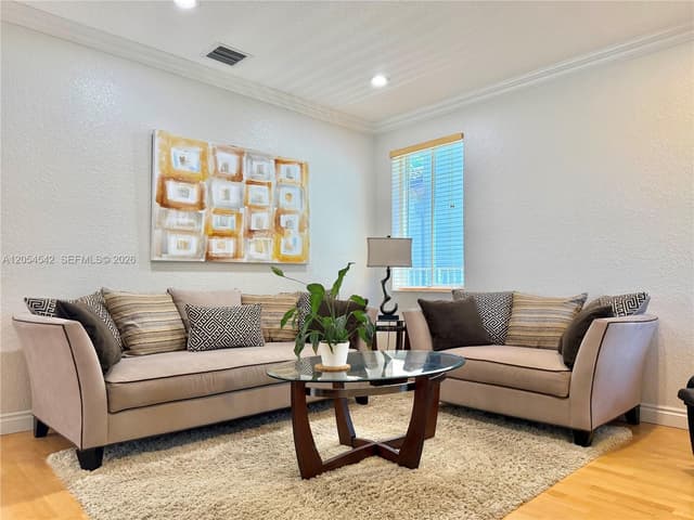 477 Fishtail Ter, Weston FL 33327 - Weston, FL - Photo 6