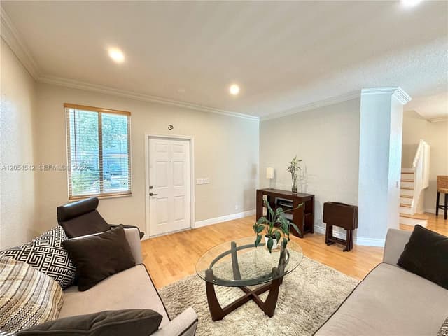 477 Fishtail Ter, Weston FL 33327 - Weston, FL - Photo 5