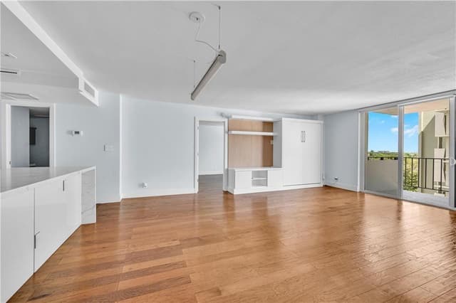 1900 S Ocean Boulevard Apt 6j, Lauderdale By The Sea FL 33062 - Lauderdale By The Sea, FL - Photo 3