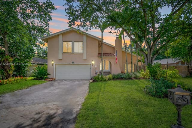 42 Birch Dr, Cooper City FL 33026 - Cooper City, FL - Photo 2