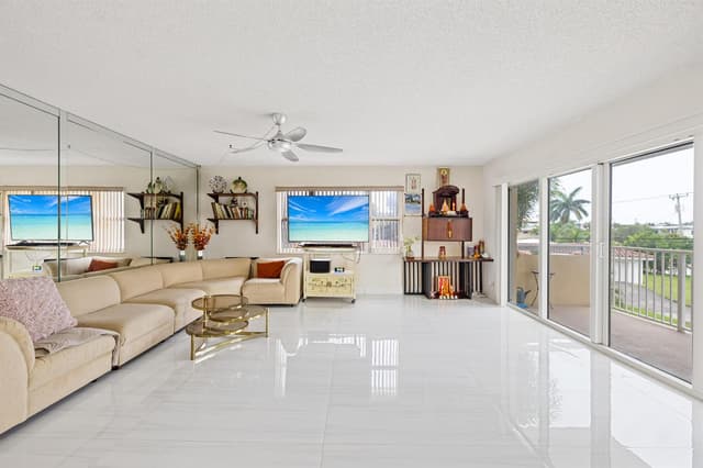 1200 Hibiscus Avenue # 201, Pompano Beach FL 33062 - Pompano Beach, FL - Photo 5