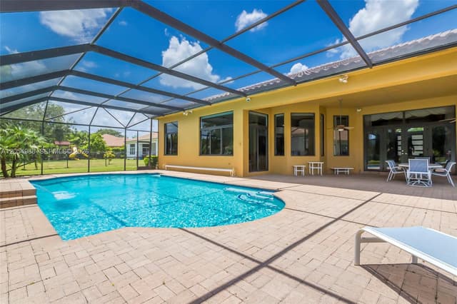 13860 SW 40th St, Davie FL 33330 - Davie, FL - Photo 4