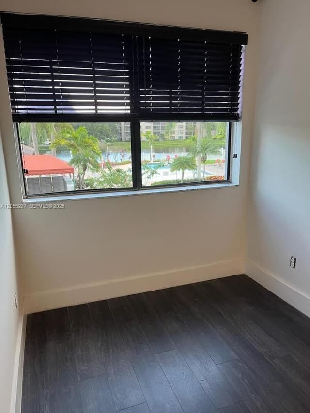 11622 NW 11th St, Pembroke Pines FL 33026 - Pembroke Pines, FL - Photo 2