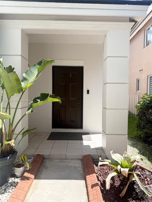 462 Fishtail Ter, Weston FL 33327 - Weston, FL - Photo 6